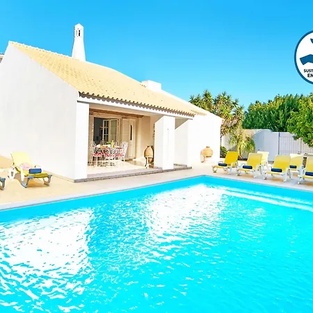 Villa In Albufeira Near Sea Beach Albufeira