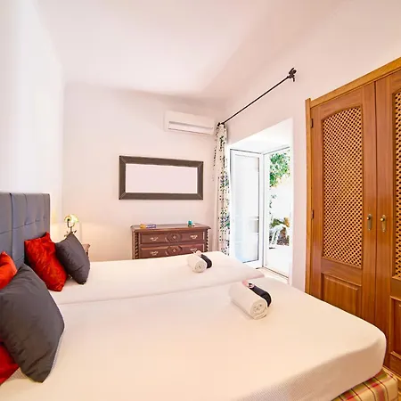 Villa In Albufeira Near Sea Beach البوفيرا