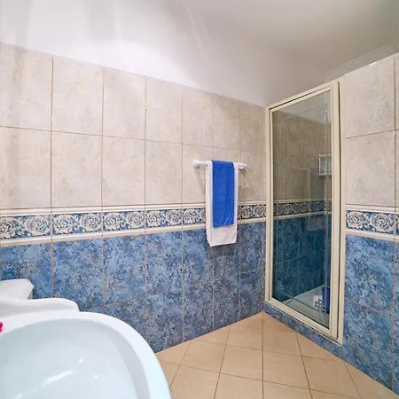 فيلة Villa In Albufeira Near Sea Beach *