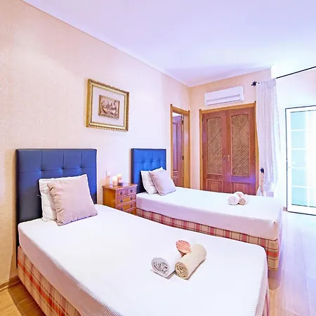 Villa In Albufeira Near Sea Beach البوفيرا