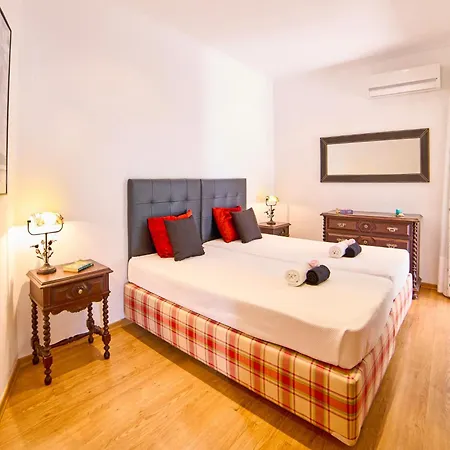 Villa In Albufeira Near Sea Beach אלבופיירה